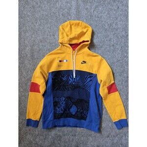 Nike Sportswear  Men’s Yellow Graphic  Fleece DQ3516-739  Pullover Size Large